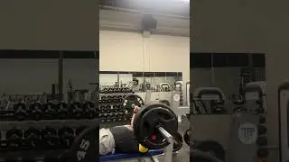 300 for a quick double 💪 #coach #benchpress #powerlifting