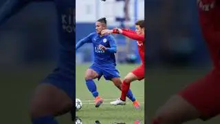 Quem é o jogador de futebol mais rico do mundo? #shorts