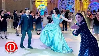 Sesi ilə yox Reqsi ile Meşurlaşan Mugenni Toyda neyi Var Oynadi
