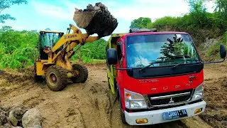 XGMA-XG95H Heavy Equipment Wheel Loaders works Loading Trucks