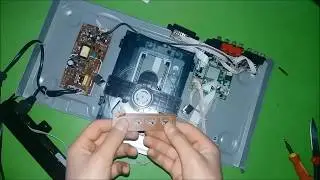 ESKİ CD-ROM PARÇALADIM (GERİ DÖNÜŞÜM #2 )  OLD CD-ROM PARTITION (RECYCLING # 2)