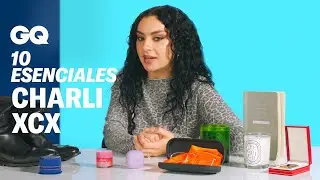 Charli xcx: 10 objetos sin los que no puede vivir | 10 Esenciales | GQ España