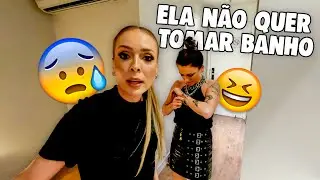MINHA IRMÃ NÃO GOSTA DE TOMAR BANHO! - Daily Rock In Rio
