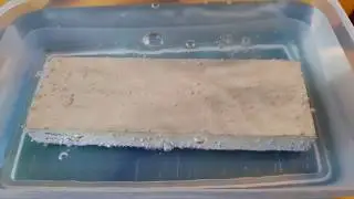 Submerging whetstone