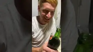Нашёл бутылку портвейна 80х 