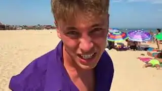окатались бы на банане с Анатолием?😅 #Анатолий