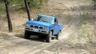 Nissan Hardbody D21 Hillclimbing