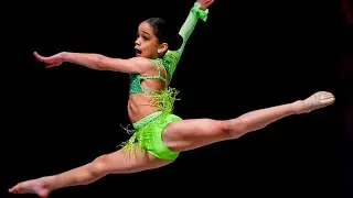 Lyla Martin - Make It Look Easy