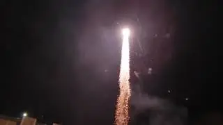 70. Фейерверк во дворе дома 706 01.01.2017 0