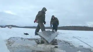Зимняя находка! Нашли  самолёт бомбардировщик времен ВОВ в озере.  Found a plane bomber in the lake