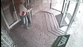 Вышел в окно