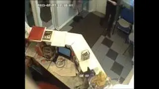 вор в салоне красоты.