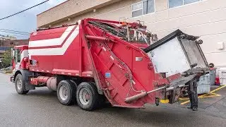 Mack MR - Leach 2RIII Commercial Rear Load Garbage Truck