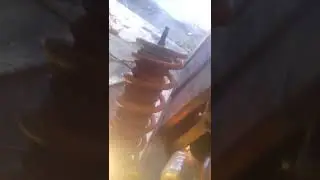 Замена задних стоек с пружинами