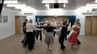 Майский Бал Победы в Марьино. Танец Ромашка.