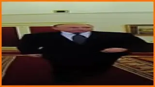 широкий путин идёт, но только назад