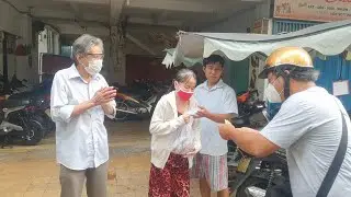 NHÓM THIỆN NGUYỆN THIỆN TÂM SEATLE TẶNG QUÀ CHO BÀ CON KHIẾM THỊ Ở Q 1