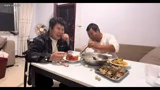 大胡子找小胖算清工资要走了 小胖心里很难受#日常vlog #兄弟情 #赖氏父子
