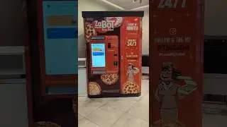 A ROBOT cooked my Pizza