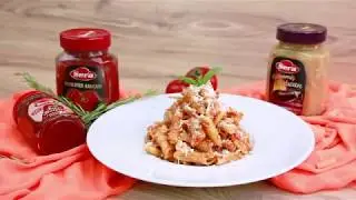 SERA Nudeln mit geröstetem Auberginenpüree und Tomaten