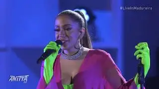 Anitta - Eu Vou Ficar/Proposta/Fica Só Olhando/Menina Má (Live In Madureira)