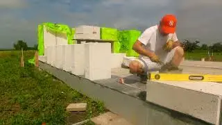 12. AAC block. Aerated concrete .First row. diy