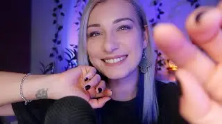 ASMR Tingly mouth sounds (tktk, pluck, clicking) & hand movements 😴