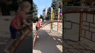 на площадке.Игнату 2 года😎