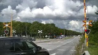 Spoorwegovergang Uppsala (S) // Railroad crossing // Järnvägsövergång