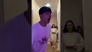 2 пары ДРУЗЕЙ)) 