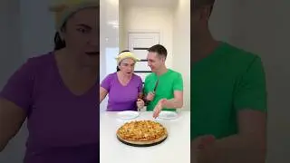 Would you like to taste a pizza like this one? 🍕