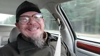 Joutomies kilvanajossa virkavallan kanssa
