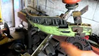 Самодельный держатель ножа для отсекания лески к триммеру.