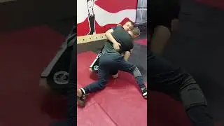 Борьба и разбор позиции в партере. Легче намного побеждать применяя биомеханику.# биомеханика# мма