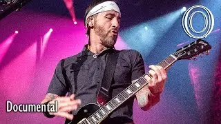Su intención era llegar al corazón de los jovenes - Biografia de Sully Erna