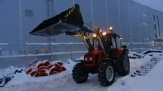 МТЗ 92П с челюстным ковшом на погрузчике универсал VIP