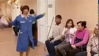 Зина уборщица