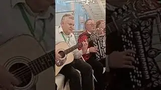 Играем с Сашей Пестеревым.
