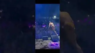 Моргенштерн прыгнул в толпу