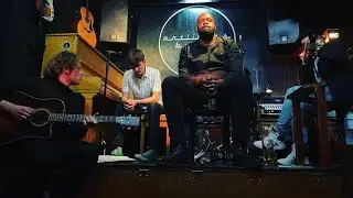 Steppers Division - Worth It [Acoustic] - Live at Artliners
