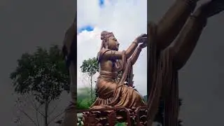 Буддийский храм в горах 