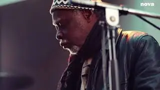 Mammane Sani - Lamru | Live Plus Près De Toi
