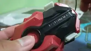 Beyblade Launcher Review : Launcher dB Shu Kurenai Edition