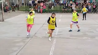 Women's soccer game in the neighborhood #soccer #neighborhood #futsal