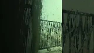 Сегодня заливает Эмираты. Хорошо, что никуда не надо идти