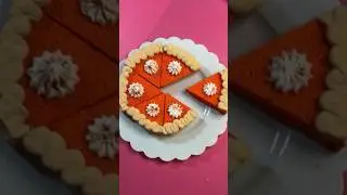 Let’s Fake Bake a Sliced Pumpkin Pie with a foam round! #fakebake #pumpkinpie #peepthisyall