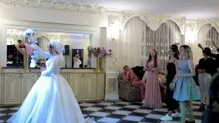Музика на весілля. Де розквітли ромашки.