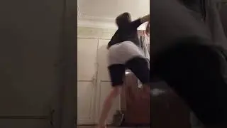 😱😶😐