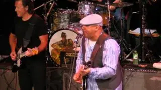 Legendary R&B Revue 29Oct2015 14Ronnie Baker Brooks 3(Incomplete)