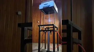 Пневмоподъемник своими руками. Работает в паре с станком для распечатки рамок. 